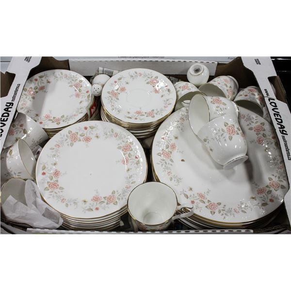 ROYAL ALBERT 8 PLATE SETTING-44 PC AUTUMN SUNLIGHT