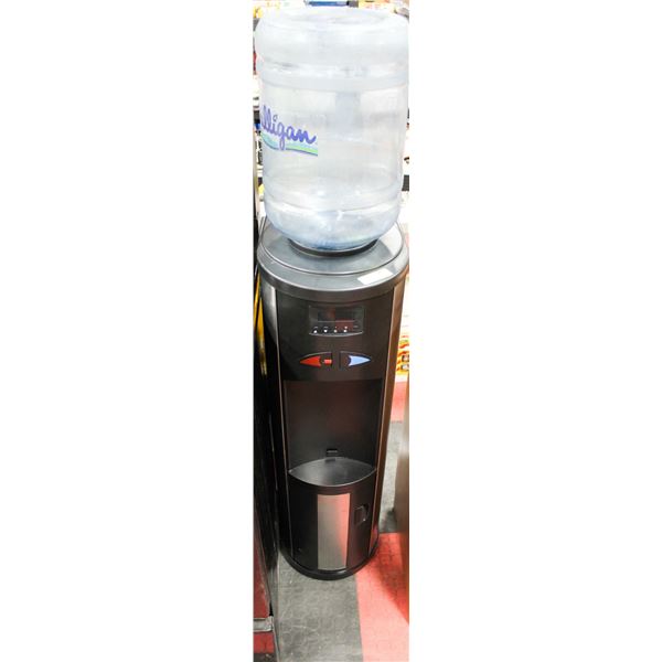 GREENWAY HOT & COLD WATER COOLER WITH BOTTOM