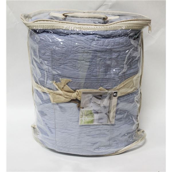 NEW QUEEN BLUE QUILT