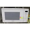 Image 1 : PANASONIC MICROWAVE WHITE 1100 WATTS