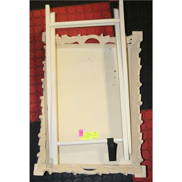 WHITE WOOD TEA DRINK TRAY ON STAND