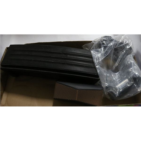 FLAT WITH FAN, GAME CONTROLLERS AND SPEAKER