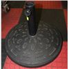 Image 1 : LARGE SOLID DECORATIVE PATIO UMBRELLA STAND -
