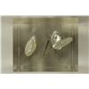 Image 5 : 2 1/4'' X 2/34'' LUCITE PAPER WEIGHT WITH 1960