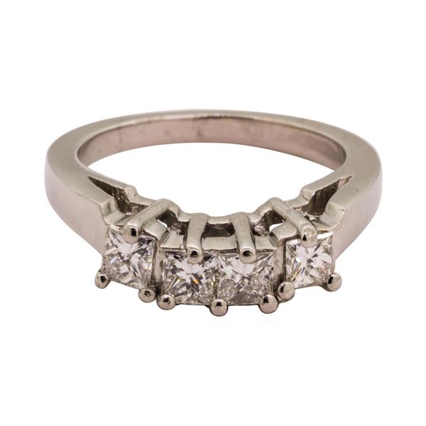 0.65 ctw Diamond Ring - Platinum