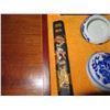 Image 8 : Chinese Porcelain Calligraphy Paint Set in Decorative Wood Box