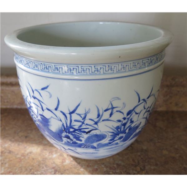 Chinese Ceramic Pot, White & Blue 10" Dia, 8" Tall