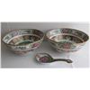Image 1 : 2 Rimmed Famille Rose Soup Bowl & Spoon, Hong Kong