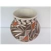 Image 2 : Native American Indian Laguna Pueblo Clay Vase, Signed M Davis 6.5" Tall