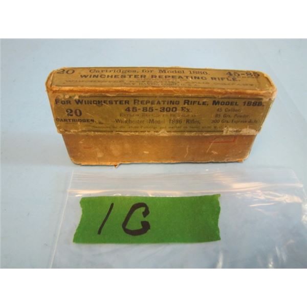 CORRECTION ;  SEE BELOW    collector box with 9 live 45 - 85 and 4 brass