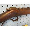 Image 5 : Winchester Model 04, bolt action, 22 short long or extra long, single shot, stock cracked needs to b