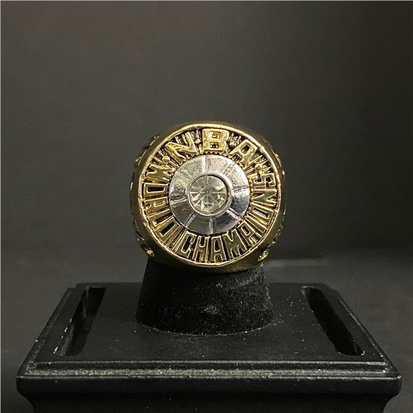 BOSTON CELTICS N.B.A 1974 "WHITE" CHAMPIONSHIP REPLICA RING (ref464)