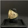 Image 3 : NEW YORK YANKEES M.L.B 1996 "PETTITTE" CHAMPIONSHIP REPLICA RING (ref557)