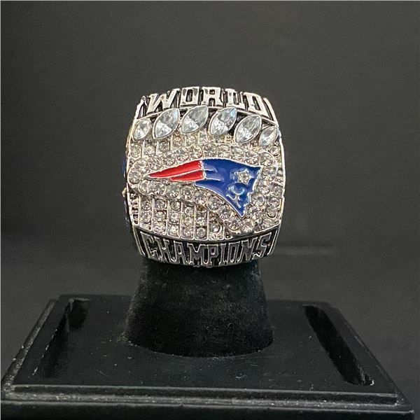 NEW ENGLAND PATRIOTS N.F.L 2018 "BRADY" CHAMPIONSHIP REPLICA RING (ref662)