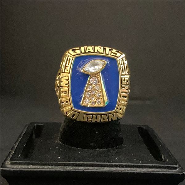 NEW YORK GIANTS N.F.L 1996 "TAYLOR" CHAMPIONSHIP REPLICA RING (ref720)