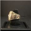 Image 3 : CHICAGO BEARS N.F.L 1985 "PAYTON" CHAMPIONSHIP REPLICA RING (ref742)