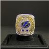 Image 1 : TAMPA BAY LIGHTNING N.H.L 2020 "POINT" CHAMPIONSHIP REPLICA RING (ref818)