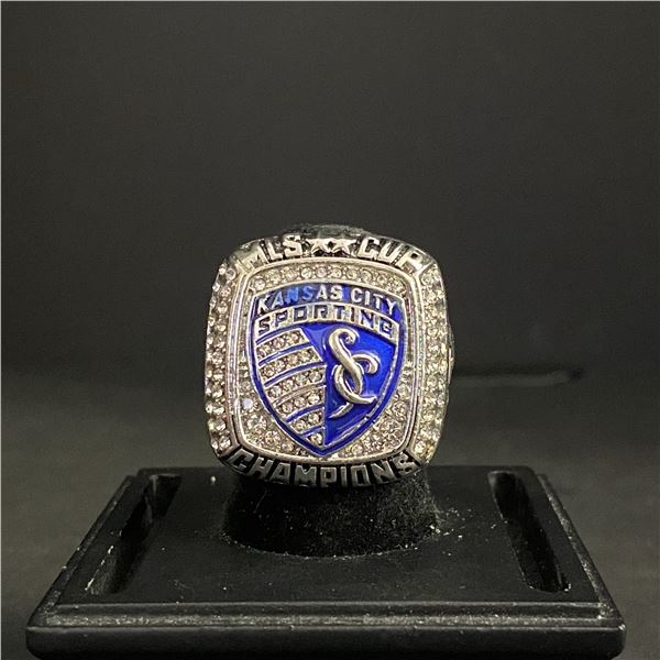 KANSAS CITY SPORTING FC M.L.S CUP 2014 "NIELSEN" CHAMPIONSHIP REPLICA RING (ref986)