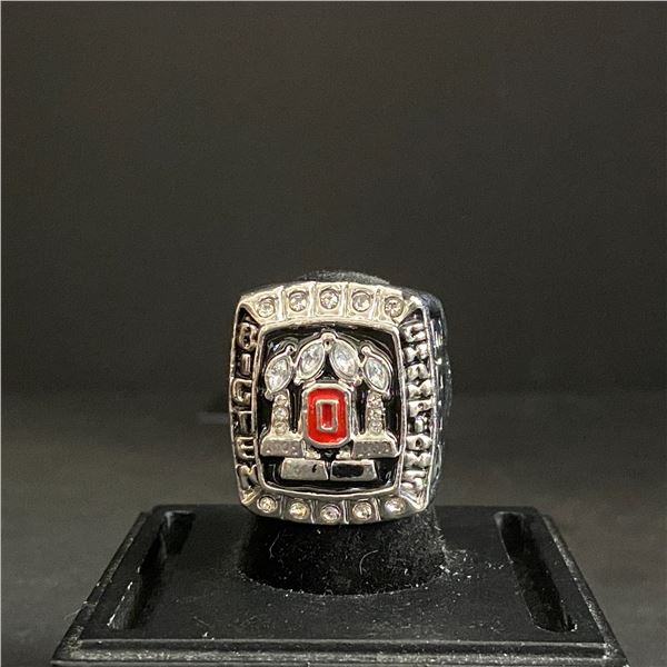 OHIO STATE BUCKEYES CHAMPIONS 2008 "PRYOR" NATIONAL CHAMPIONSHIP REPLICA RING (ref1066)