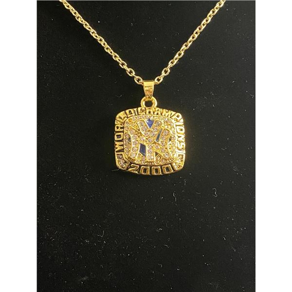 NEW YORK YANKEES 2000 M.L.B CHAMPIONSHIP NECKLACE (ref1129)