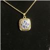 Image 1 : NEW YORK YANKEES 2000 M.L.B CHAMPIONSHIP NECKLACE (ref1132)
