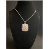 Image 2 : BOSTON BRUINS 2011 N.H.L CHAMPIONSHIP NECKLACE (ref1157)