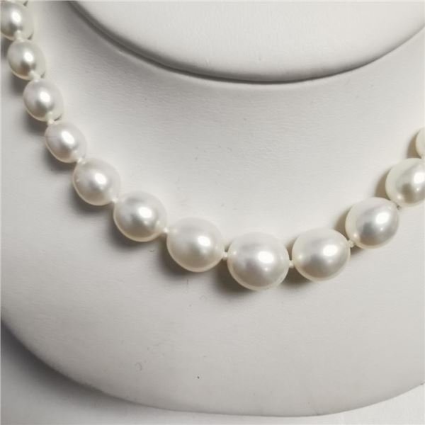 Graduated Fresh Water Pearl (4MM -7MM ct) Necklace (~length 18''cm), Made in Canada, Suggested Retai