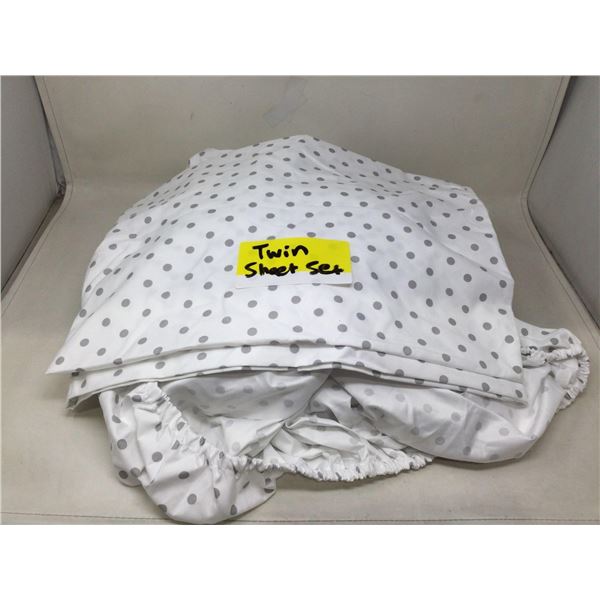Polka Dot Twin Sheet set