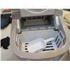 Image 4 : Mini Frigidaire Ice Maker Model EFIC117-SS and NutriMill HS4.3 Flour Grinder