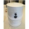 Image 7 : Mini Frigidaire Ice Maker Model EFIC117-SS and NutriMill HS4.3 Flour Grinder