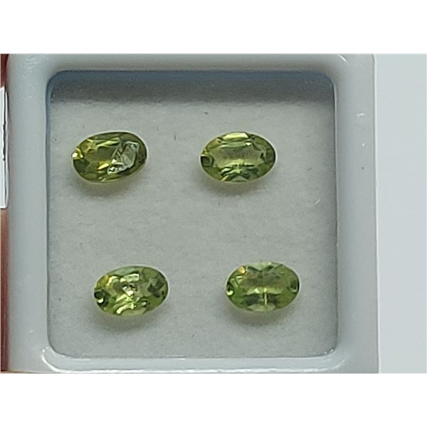1.90 ct  SPARKLING PERIDOT