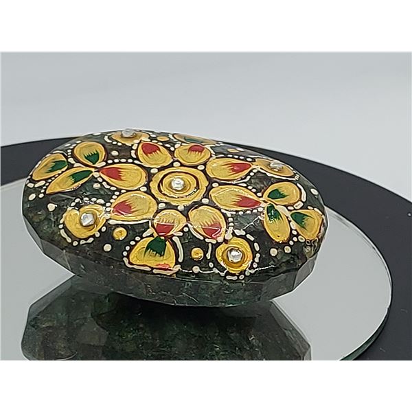 UNIQUE AFRICAN MEENA ART ON QUALITY NATURAL ROUGH EMERALD  403.40 ct