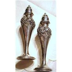 LOVELY SILVER SALT&PEPPER SHAKERS #1701005