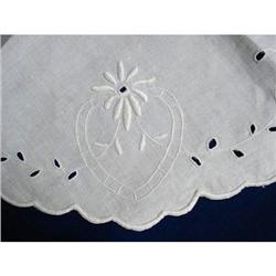 Antique Embroidery- cutwork - HEARTS&FLOWERS #1701017