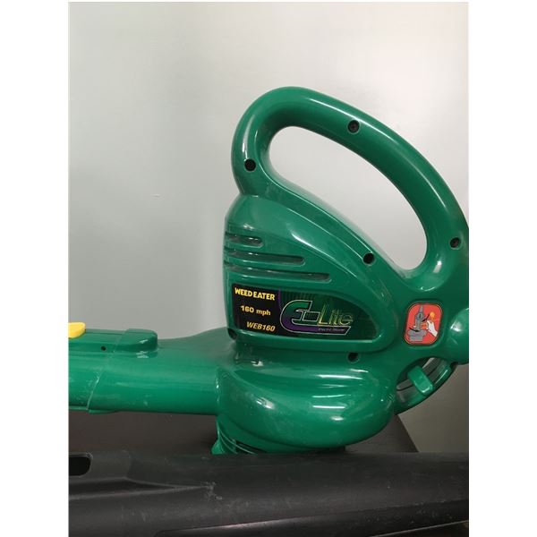 WeedEater Electric Leaf Blower