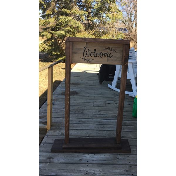 Outdoor  Welcome Sign for hanging plant 32" base X45" high