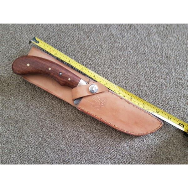 Handcrafted steel knife with handstitched leather case