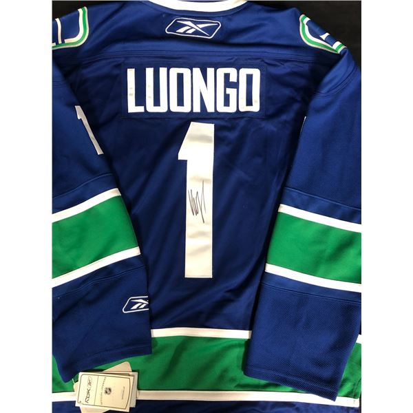 VANCOUVER CANUCKS TEAM SIGNED ROBERTO LUONGO JERSEY (MULTIPLE SIGNATURES)