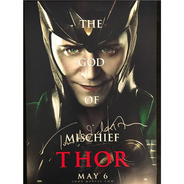 TOM HIDDLESTON AUTOGRAPHED  THOR  PHOTO (REAL AUTHENTIC COA)