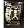 Image 1 : CLASSIC STAR WARS SERIES STORMTROOPER 1/7 SCALE PRE-PAINTED SOFT VINYL MODEL KIT