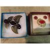 Image 3 : 4 Brooches, (1 Set w Earrings)