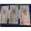 Image 2 : 3 Canadian  1986 2.00 Bills in Sequential Order Mint Condition