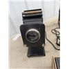 Image 4 : Delinea Scope Mdl D Projector, Old w Case & Glass Slides