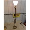 Image 2 : 2 Stiffel Brass Floor Lamps