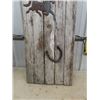 Image 4 : Rustic Barn Door w Horse Decor 24" x 72"
