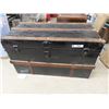 Image 1 : Trunk w Indise Tray 19" x 34" x 18"
