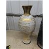 Image 2 : Modern Designer Floor Lamp & Vase 31"H