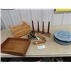 Image 1 : Vintage Yarn Widers, Wooden Organizer, Boot Mould Plus!
