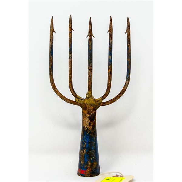 ANTIQUE FISHING SPEAR FROM BLAIN LAKE SK