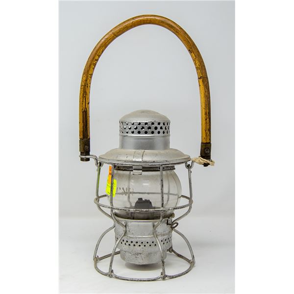 ANTIQUE CNR RAILWAY CABOOSE SIGNAL LANTERN